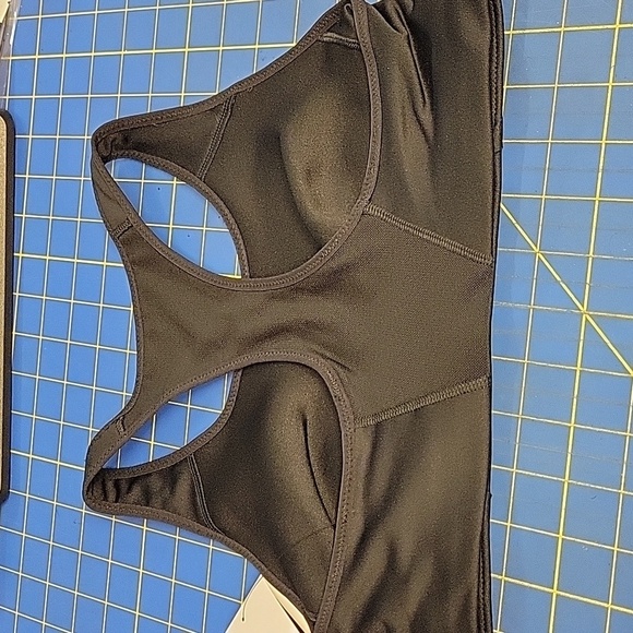 Nike Women's Black Sports Training Bra Small - Picture 2 of 10